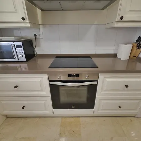 Apartment Estela. Spacious Two Bedroom In Center With Parking. *
