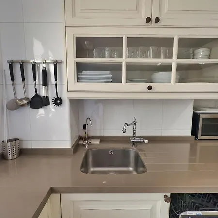 Estela. Spacious Two Bedroom In Center With Parking. * Marbella