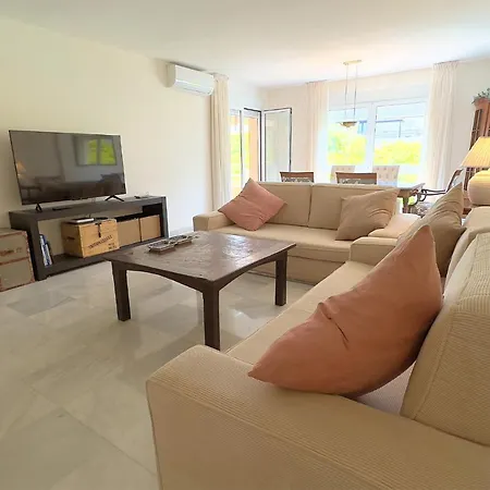 Estela. Spacious Two Bedroom In Center With Parking. *