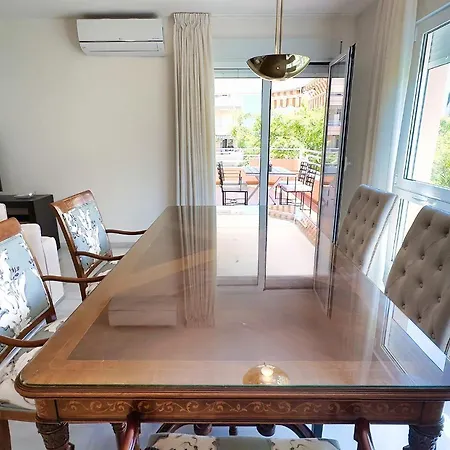 Estela. Spacious Two Bedroom In Center With Parking. Marbella