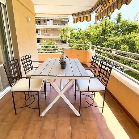 Estela. Spacious Two Bedroom In Center With Parking. * Marbella